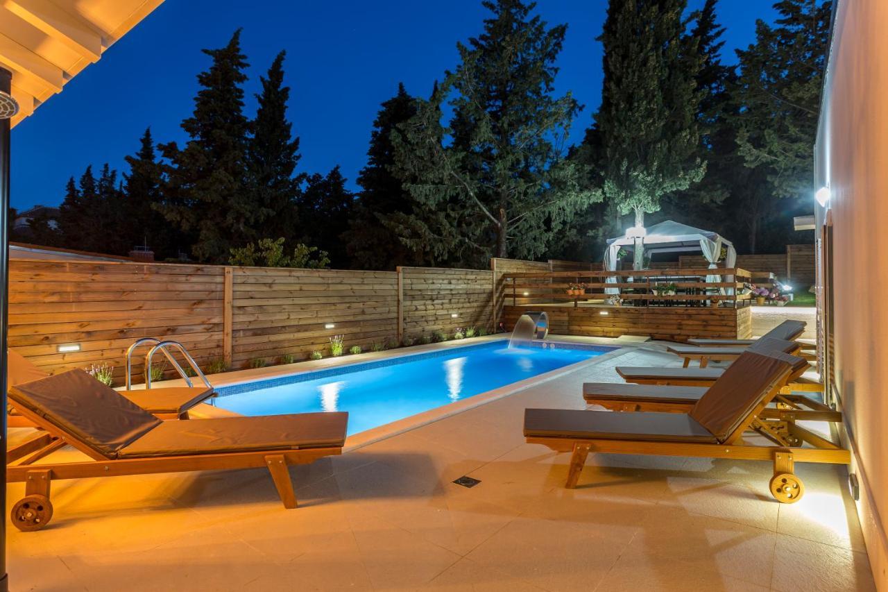 Villa Bila Vila Split - Where Life Meets Luxury & Nature 외부 사진